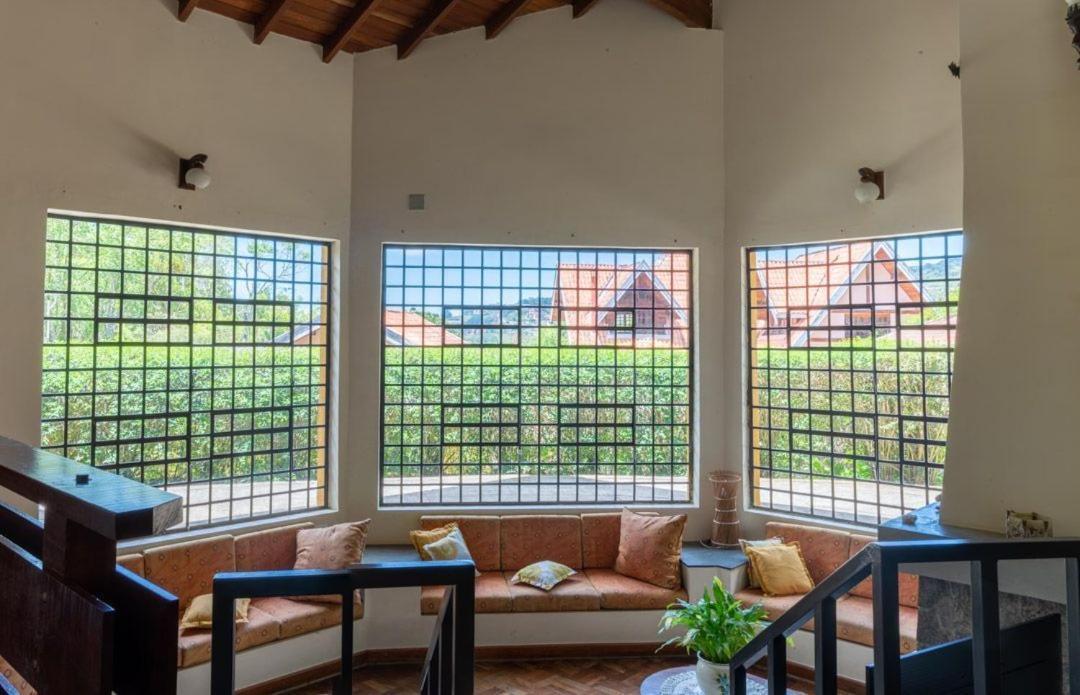 Casa Com Forno De Pizza E Vista As Montanhas *