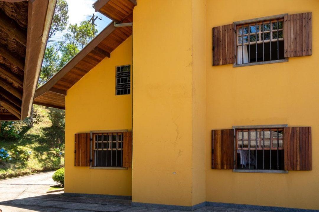 Casa de férias Casa Com Forno De Pizza E Vista As Montanhas Campos do Jordão